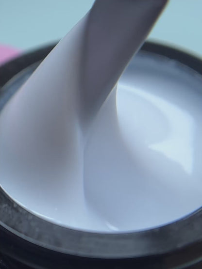 BSG Gel duro para extensiones Konfityur ¹76 BAJA VISCOSIDAD - Blanco lechoso con un tono frío (suave, translúcido) (13 g)